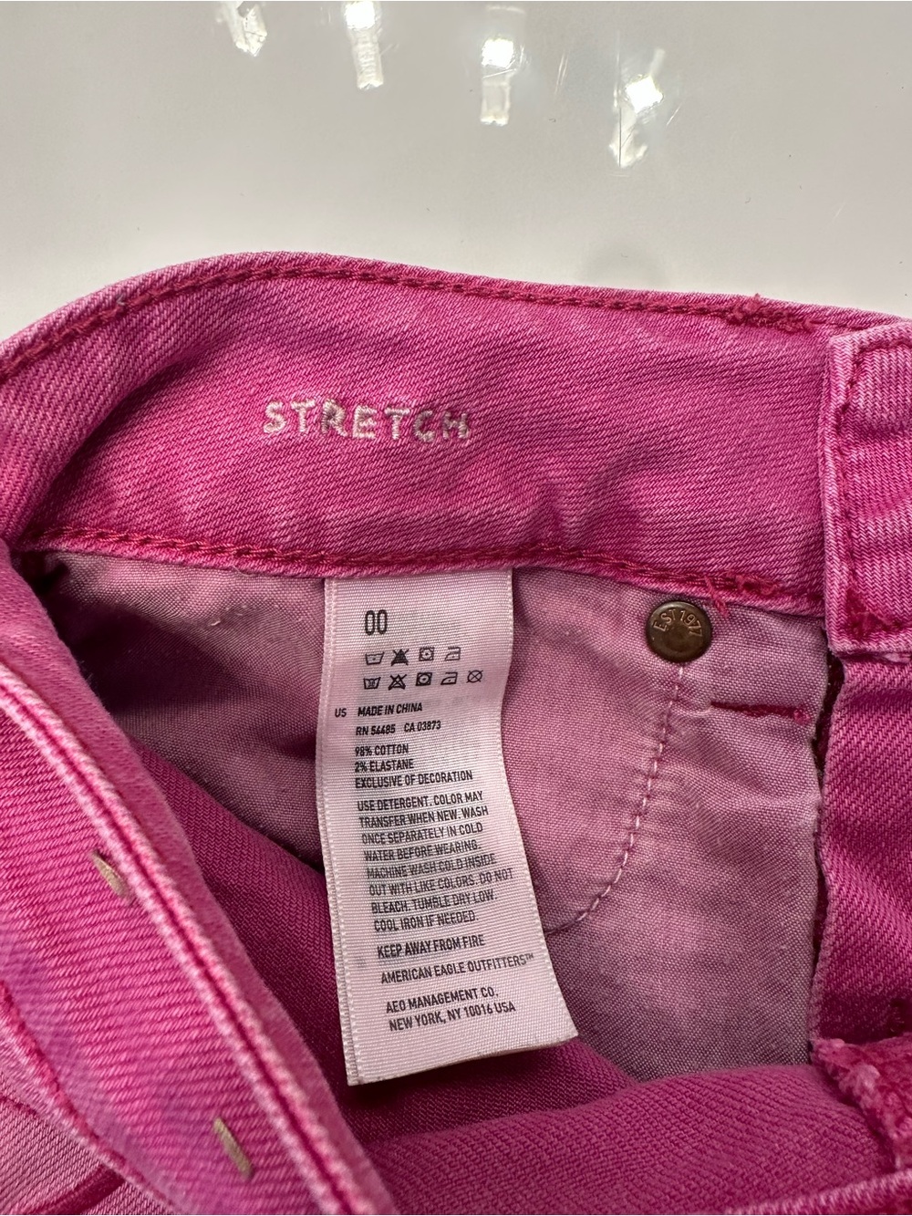 🍭Vintage American Eagle Hot Pink Denim Roll-Cuff Shorts. Size 00 - Picture 5 of 8